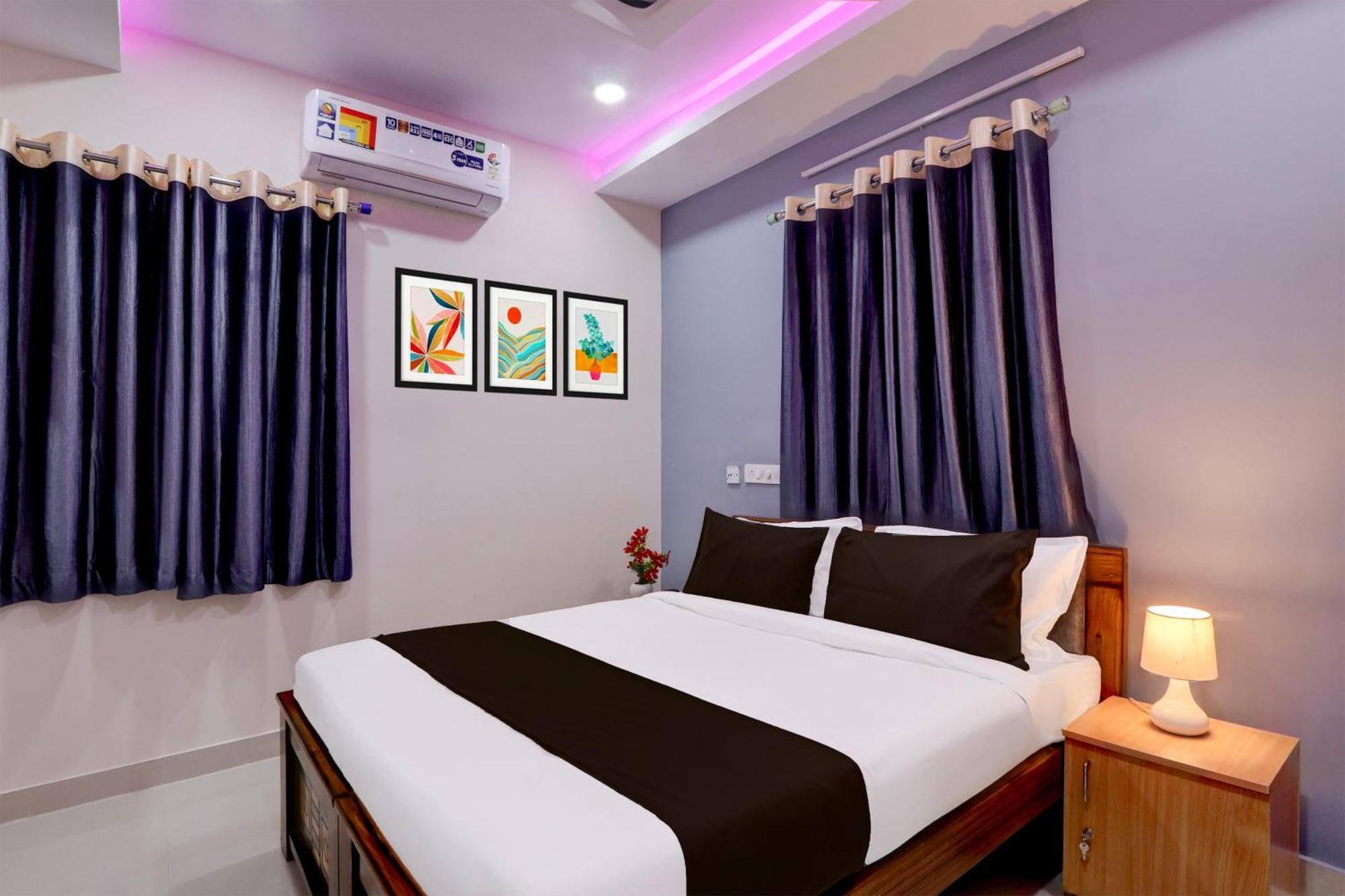 Super Townhouse Nanak Ram Guda Near Waverock Sez Hyderabad Exterior foto